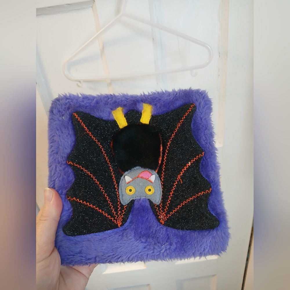 FREE With Purchase - Plush Book Snuggle Story toddler baby kids Bat unique - Picture 7 of 8